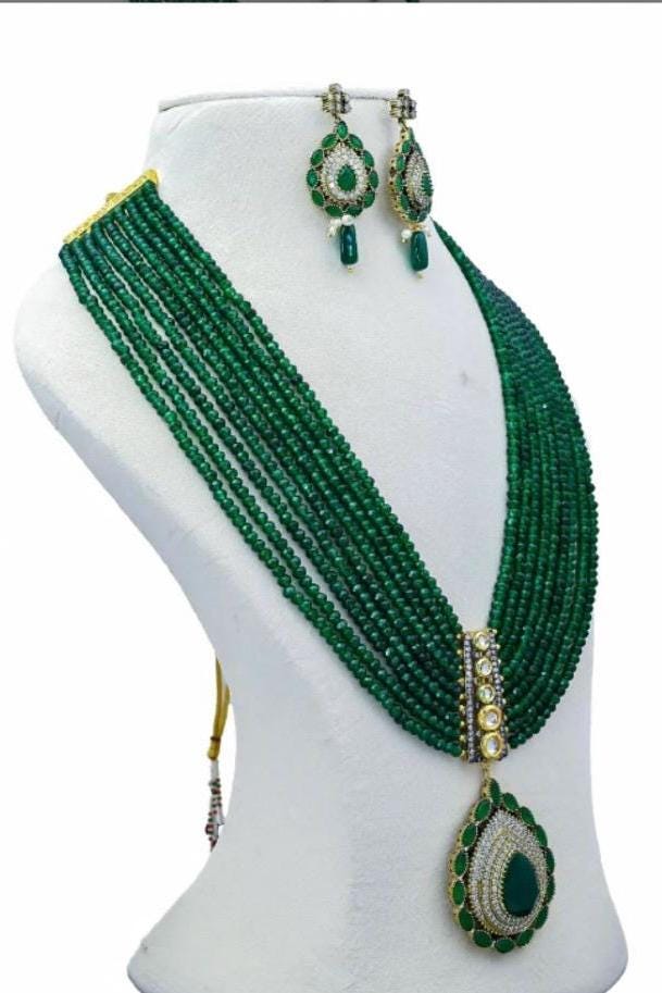 Regal Midnight Emerald Beads Necklace Set