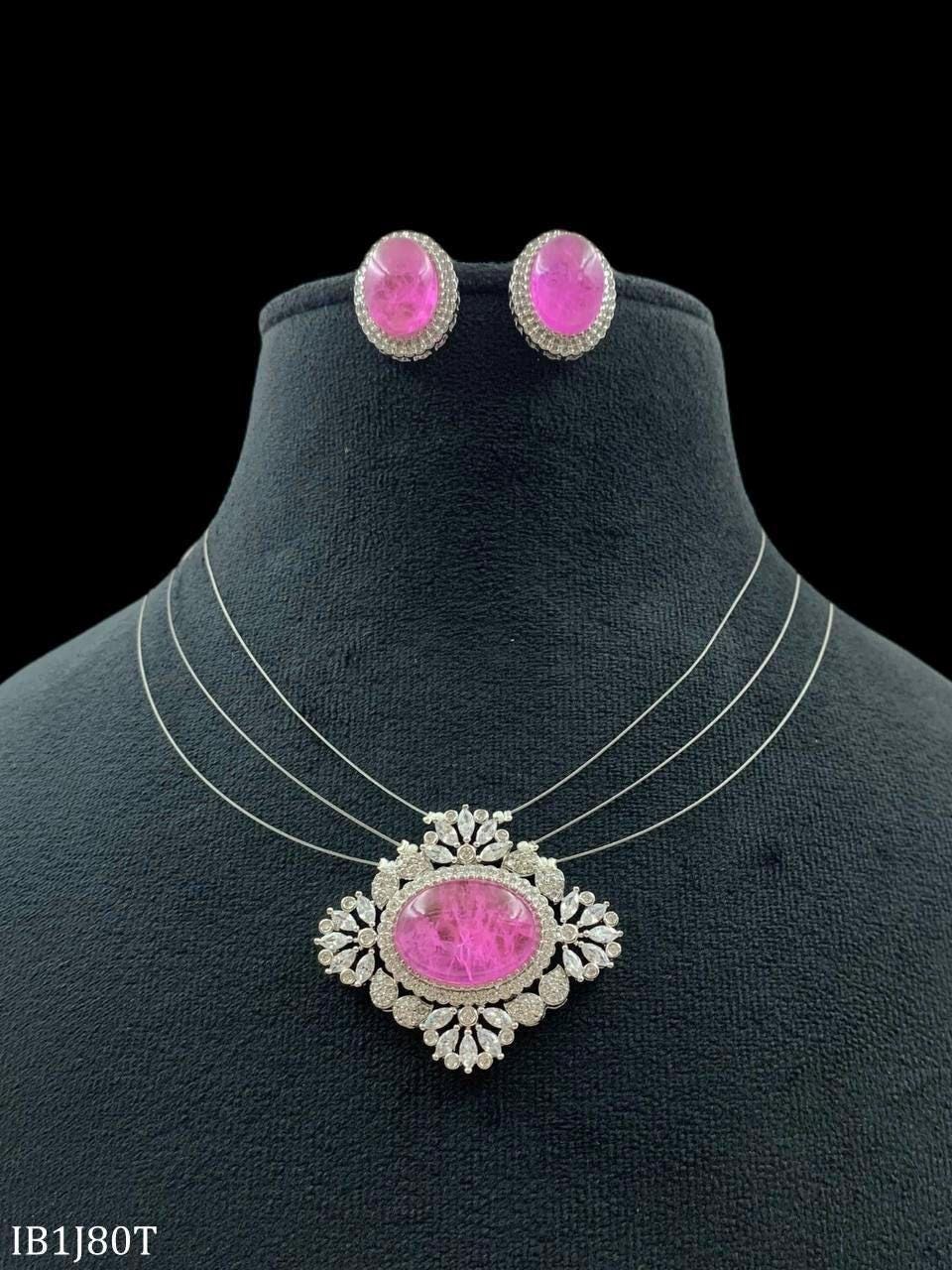 Minimal Scarlet Glow Pendant Set