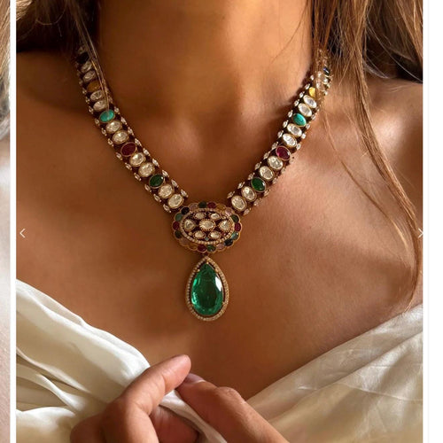 Antique Jewel Symphony Necklace Set