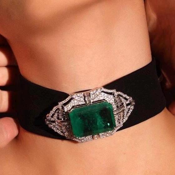 Emerald Noir Choker Set