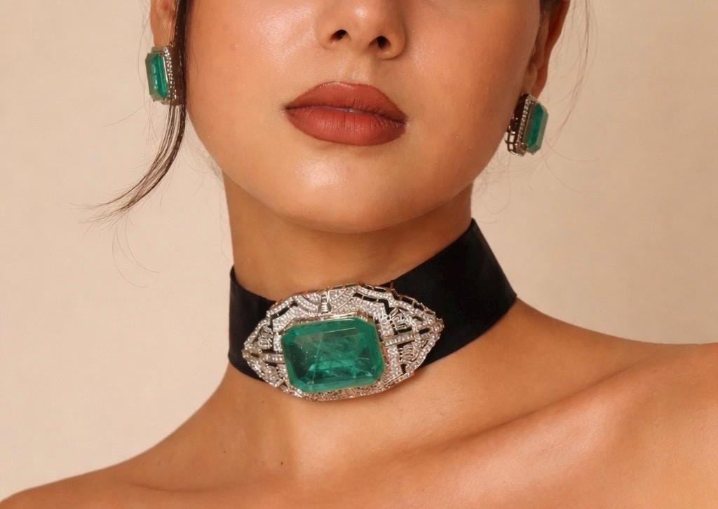 Emerald Noir Choker Set