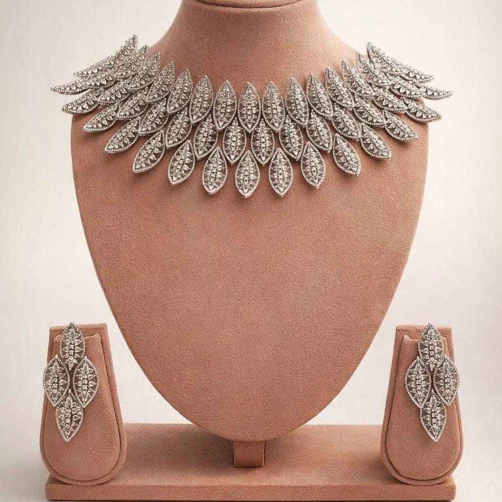 Silver Plume Necklace Set