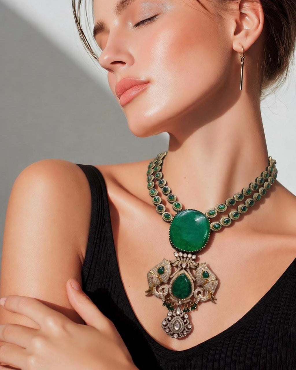 Riwaayat Emerald Polki Necklace Set