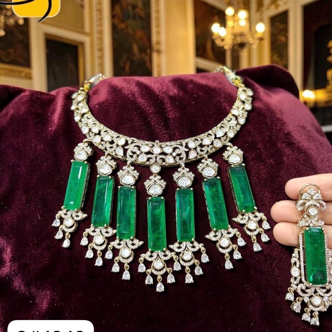 Emerald Cascade Luxe Bar Drop Choker Set